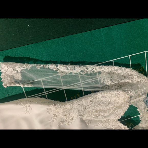 Wedding Dress NWT - Picture 10 of 16